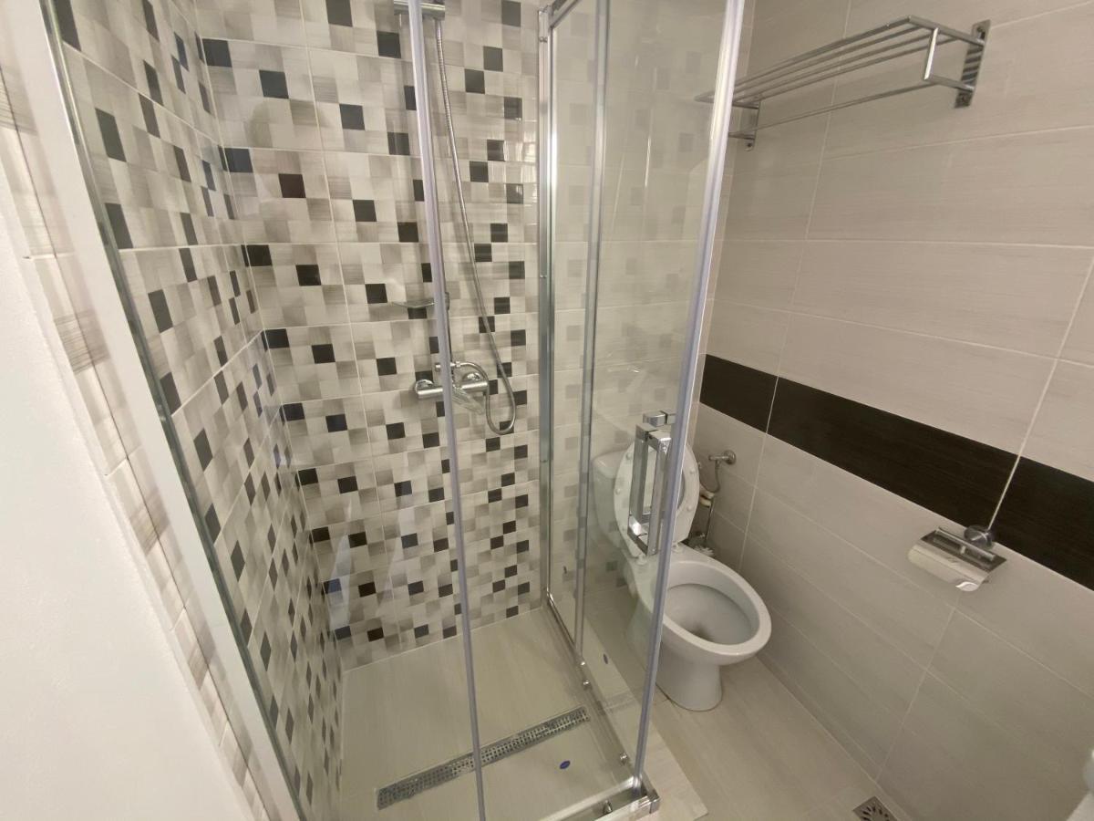 מלון Târgu Jiu Casa Cattleya מראה חיצוני תמונה